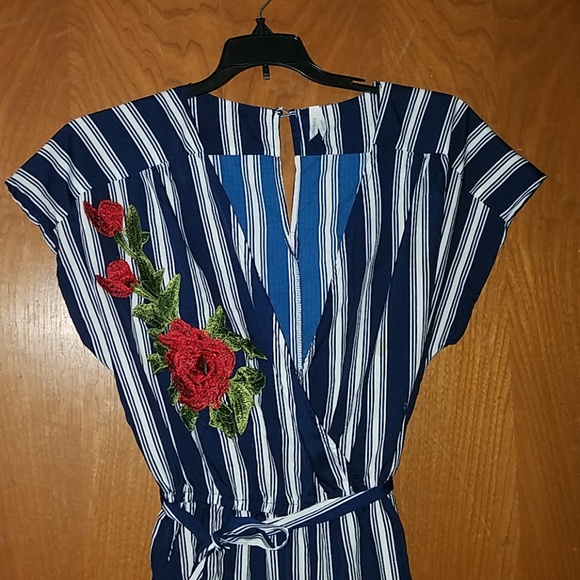 Romper - Picture 2 of 4